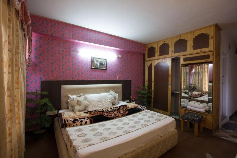 Utsav Hotel Manali  Ngoại thất bức ảnh