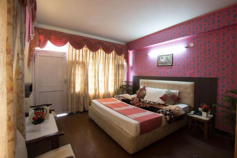Utsav Hotel Manali  Ngoại thất bức ảnh